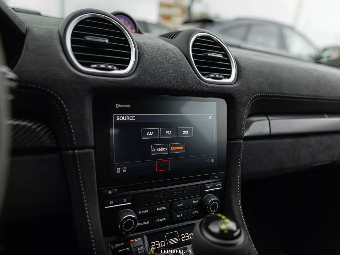 Interieur Porsche 718 Cayman GT4 RS Weissach package