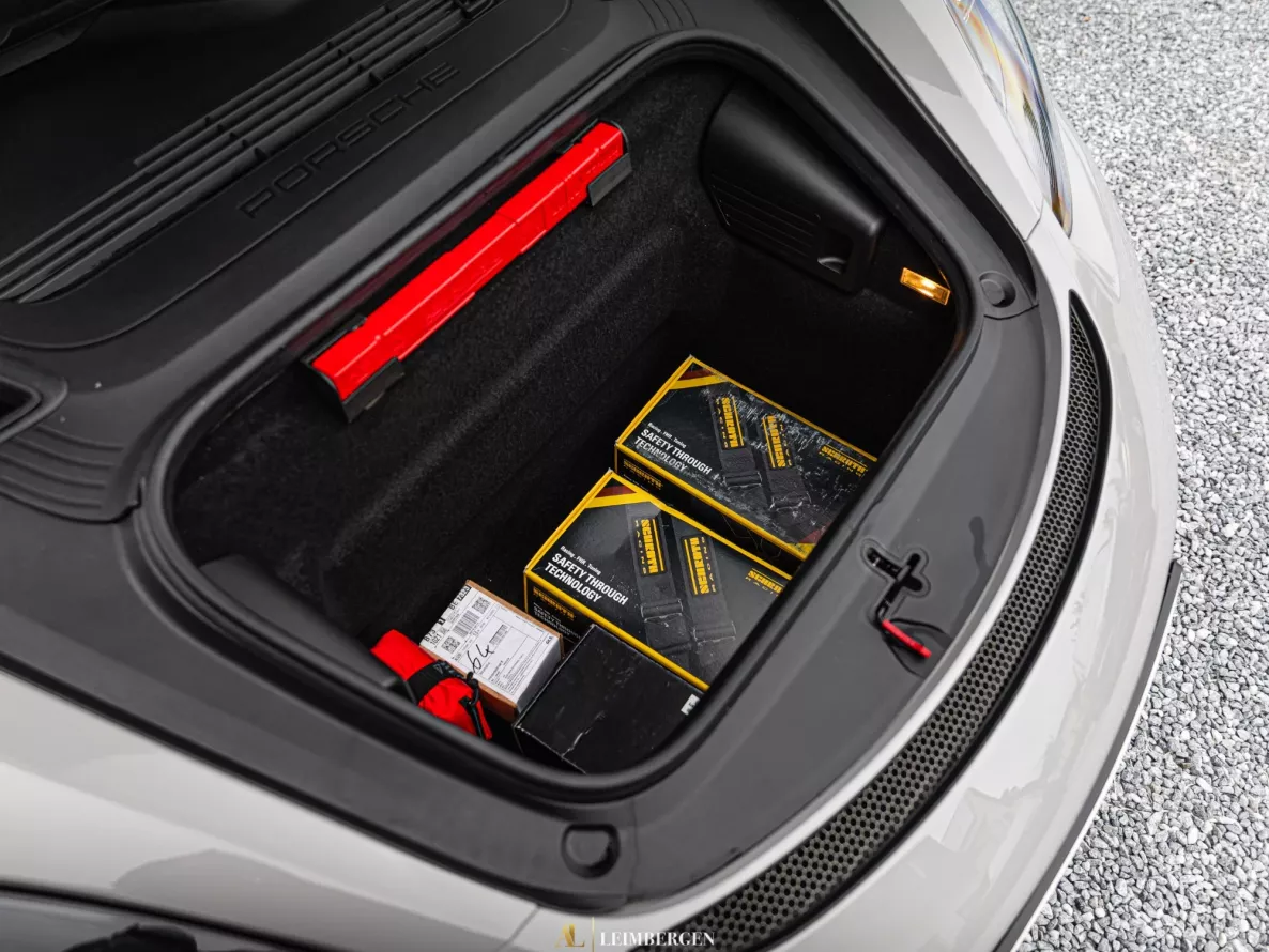 Interieur Porsche 718 Cayman GT4 RS Weissach package