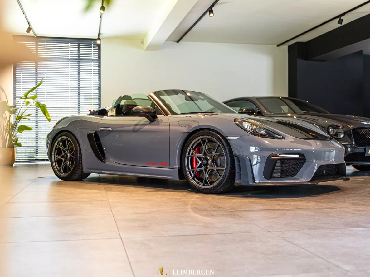 Exterieur Porsche 718 Spyder RS Weissach package