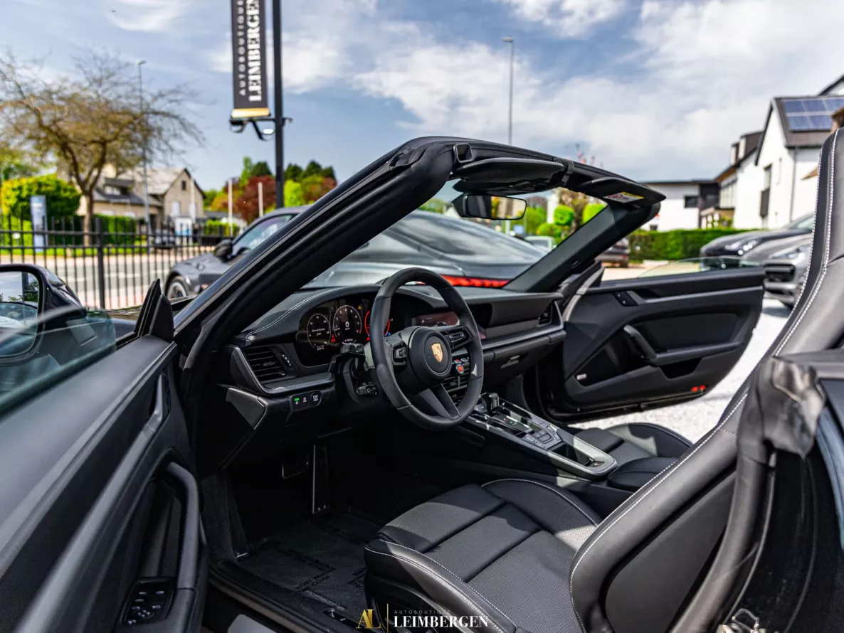 Interior Porsche 911 Carrera Cabriolet Type 992.2