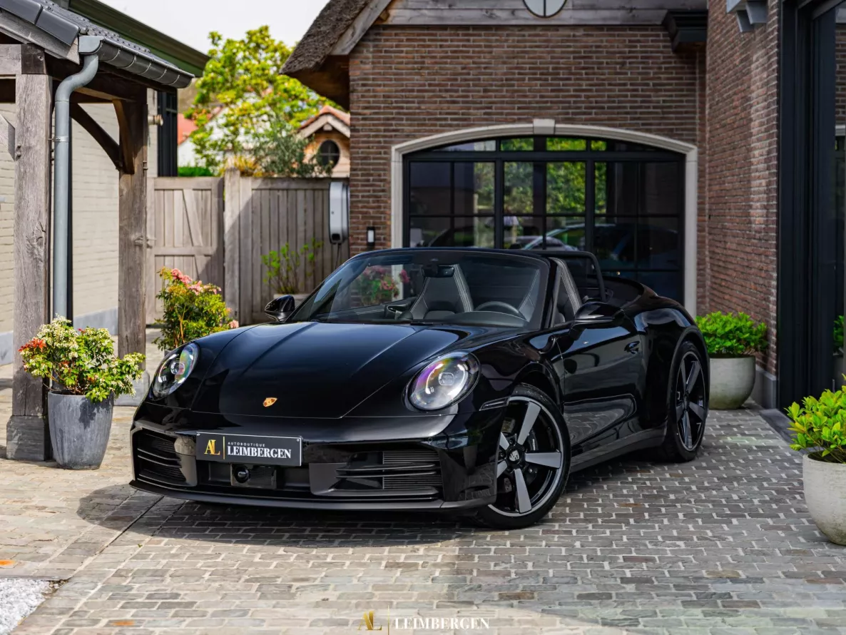 Exterior Porsche 911 Carrera Cabriolet Type 992.2
