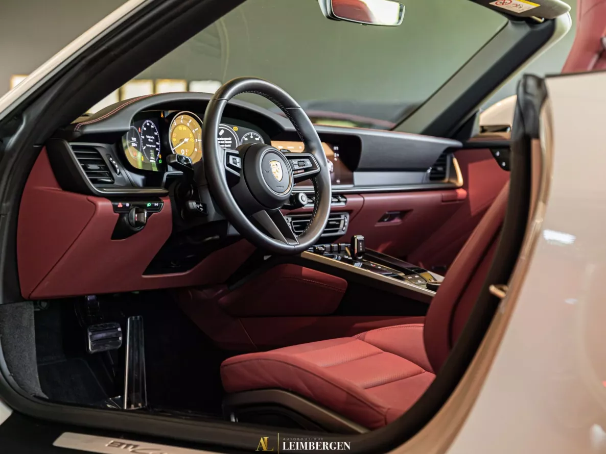 Interieur Porsche 911 Carrera Cabriolet Type 992