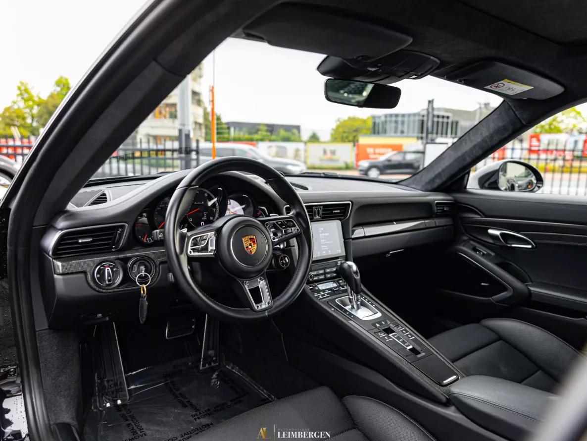 Interior Porsche 911 Turbo S Type 991.2