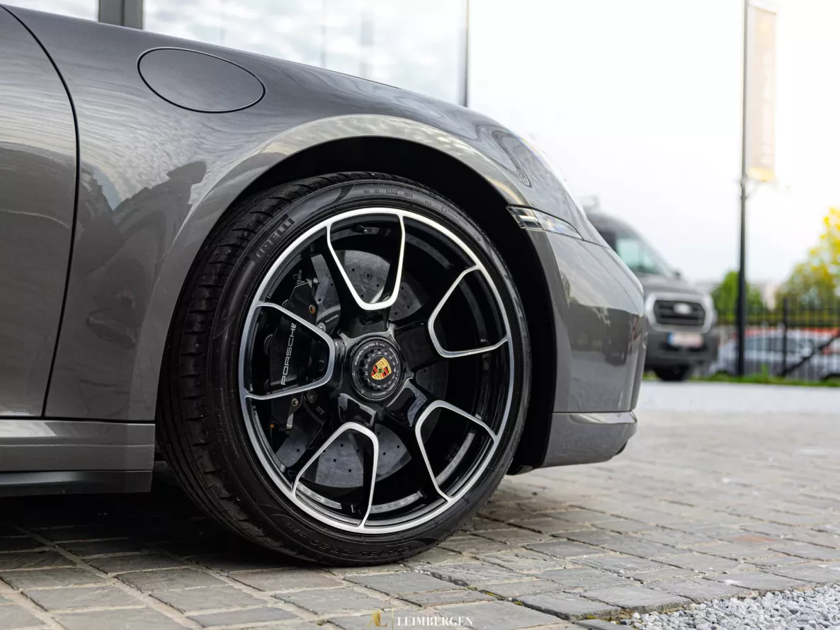 Exterieur Porsche 911 Turbo S Type 992