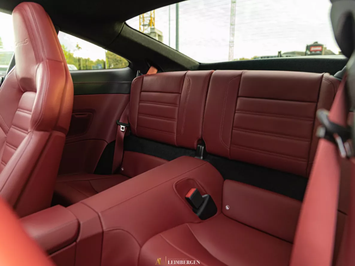 Interieur Porsche 911 Turbo S Type 992