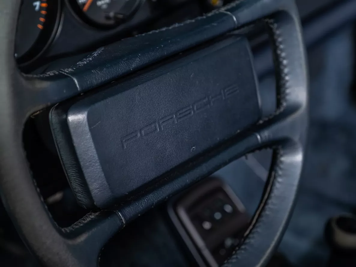 Exterior Porsche 911 (type 964) Carrera 2 Cabriolet