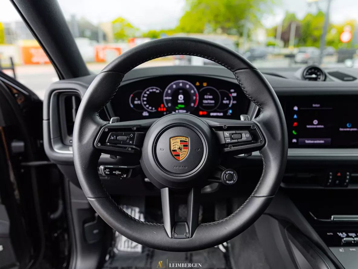 Interior Porsche Cayenne E-Hybrid Coupé