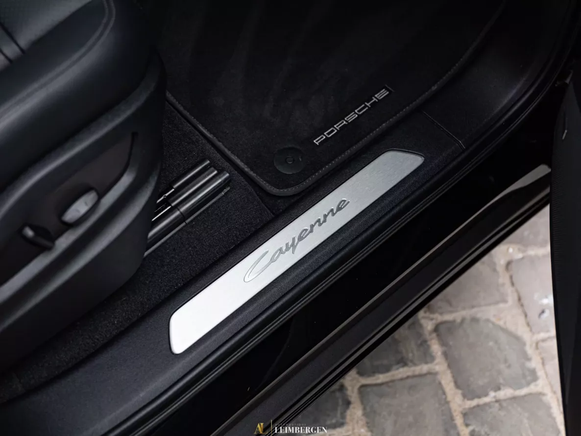 Interior Porsche Cayenne E-Hybrid Coupé