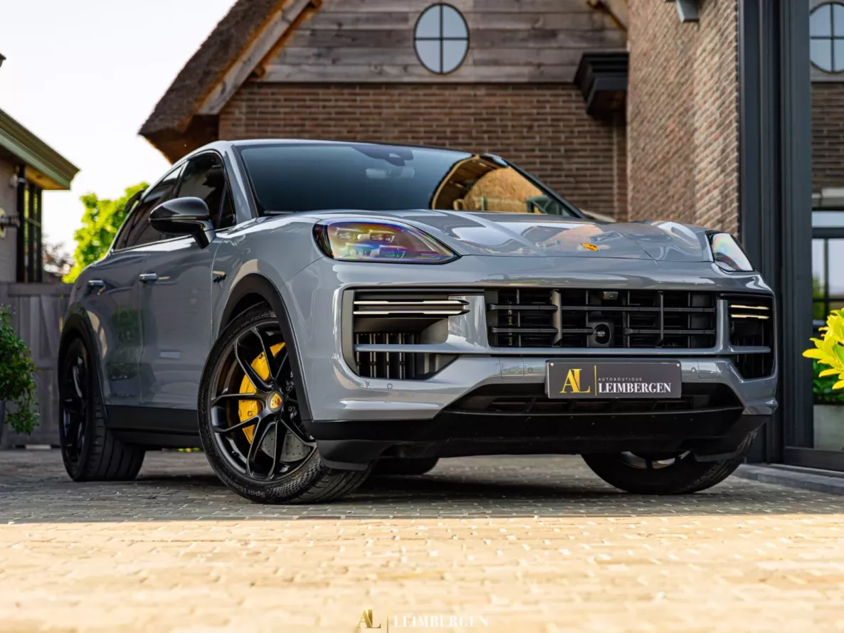 Extérieur Porsche Cayenne E-Hybrid Turbo (GT Package)