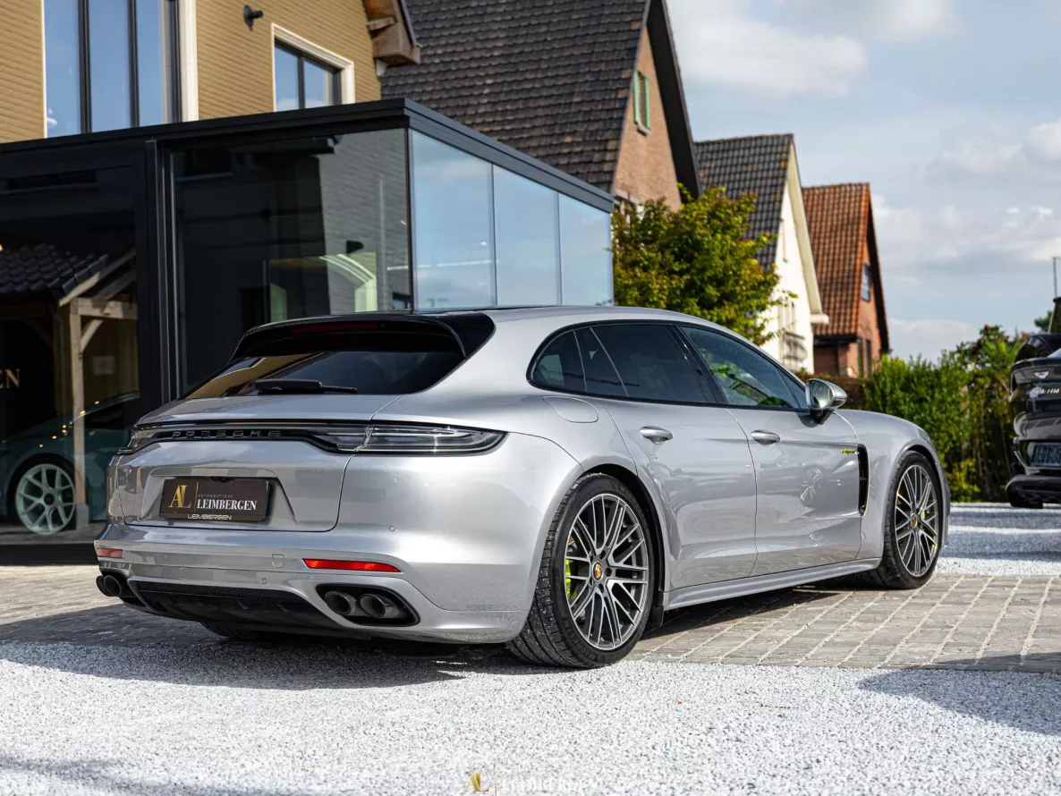 Extérieur Porsche Panamera 4 E-Hybrid Sport Turismo