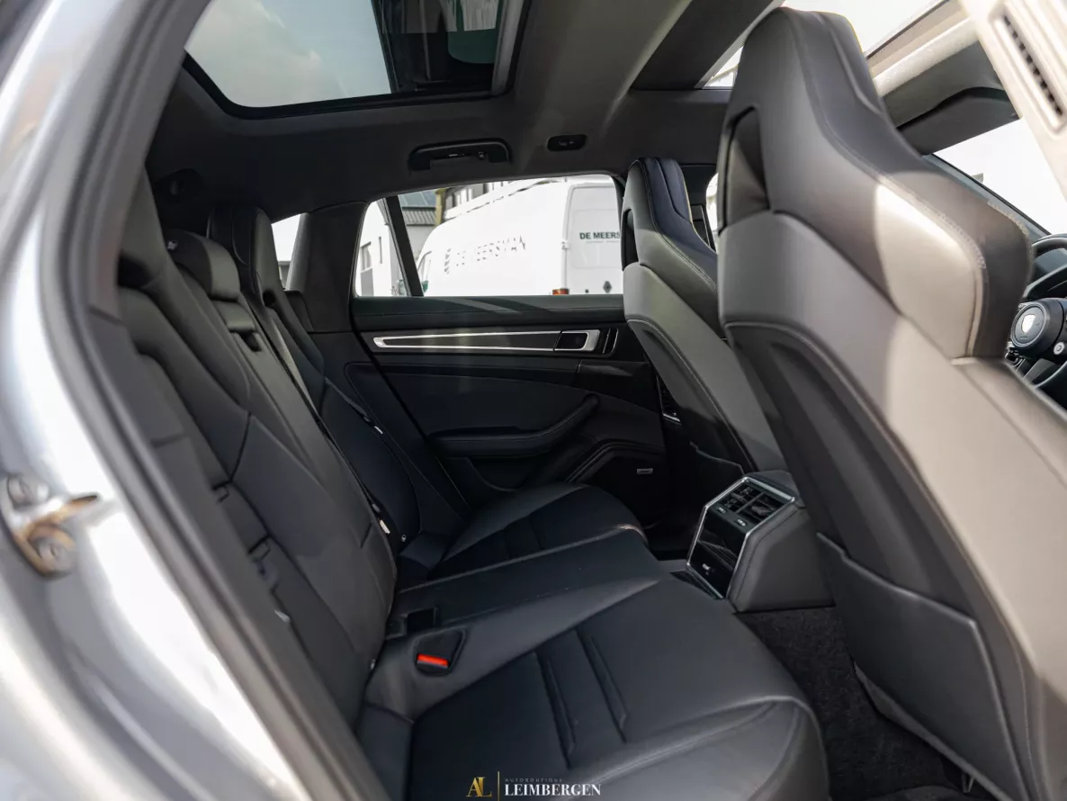 Intérieur Porsche Panamera 4 E-Hybrid Sport Turismo