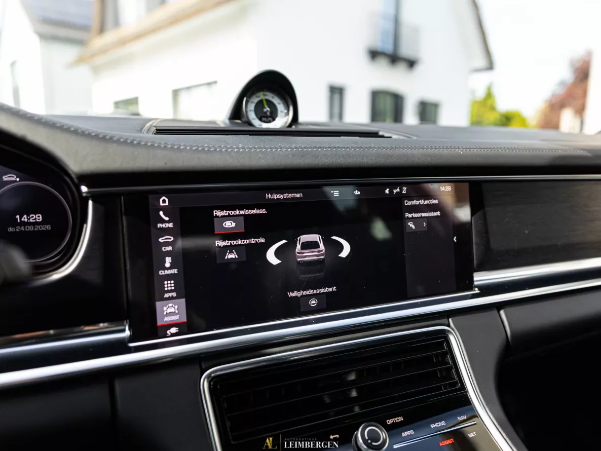 Intérieur Porsche Panamera 4 E-Hybrid Sport Turismo