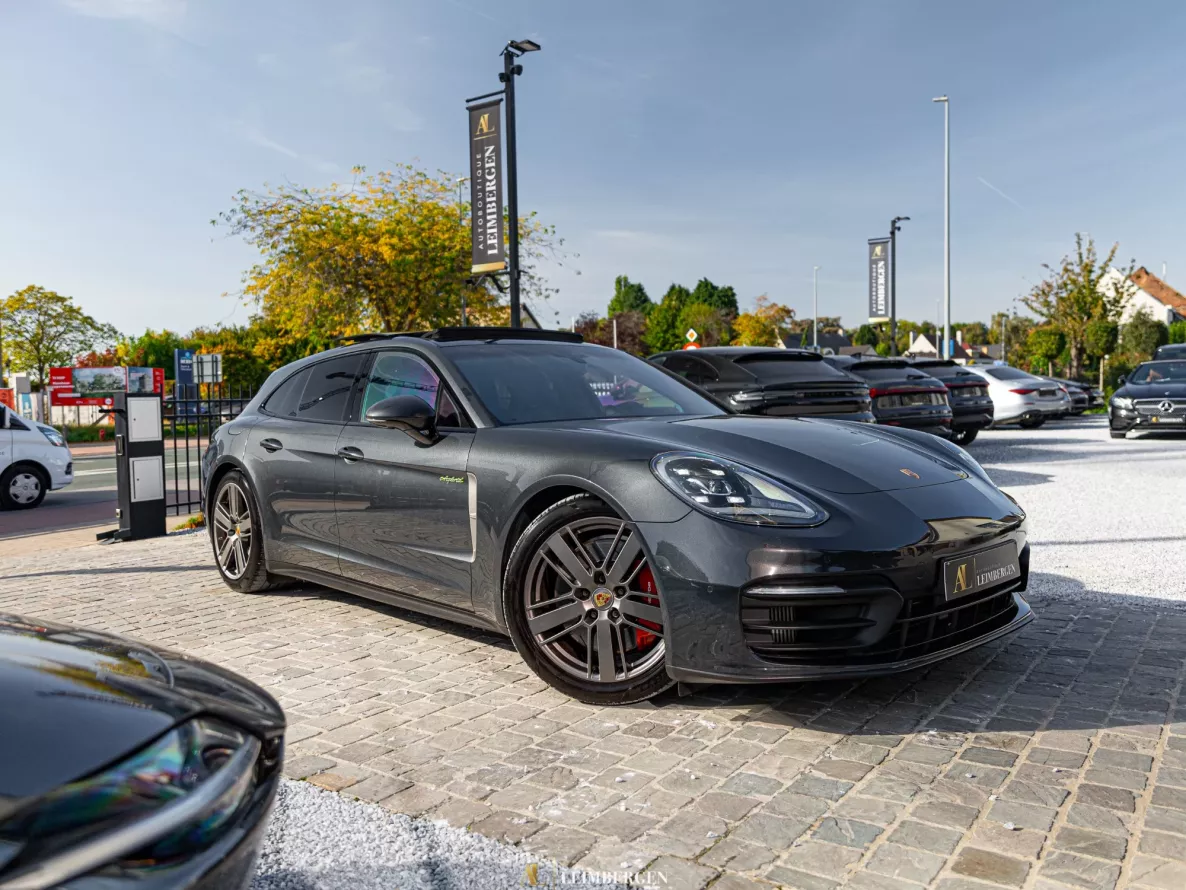 Exterieur Porsche Panamera 4 e-Hybrid Sport Turismo