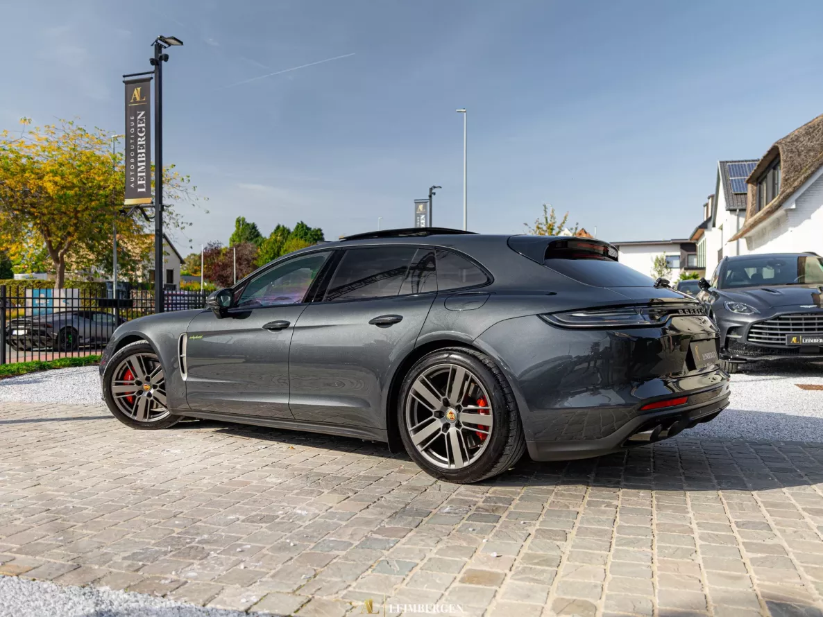 Exterieur Porsche Panamera 4 e-Hybrid Sport Turismo