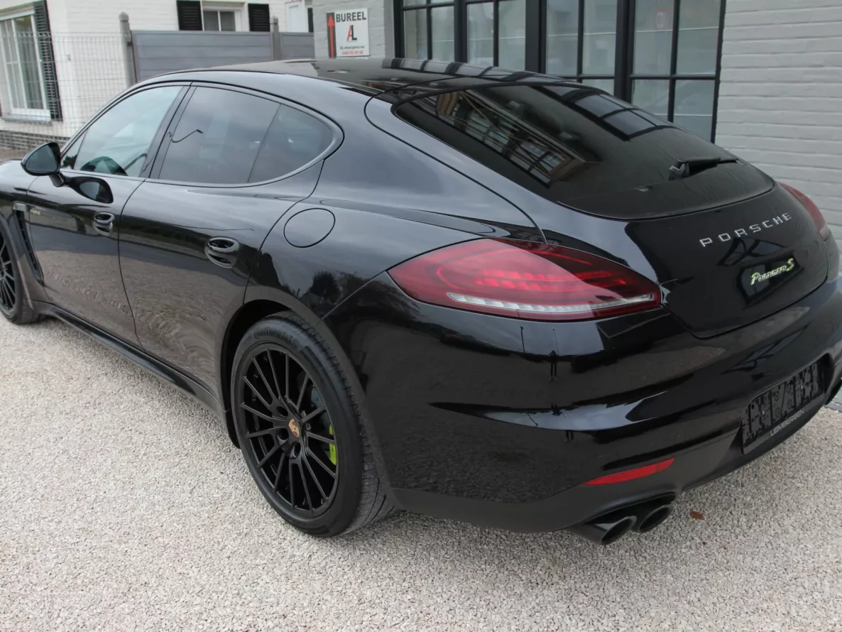 Exterieur Porsche Panamera S-E Hybrid