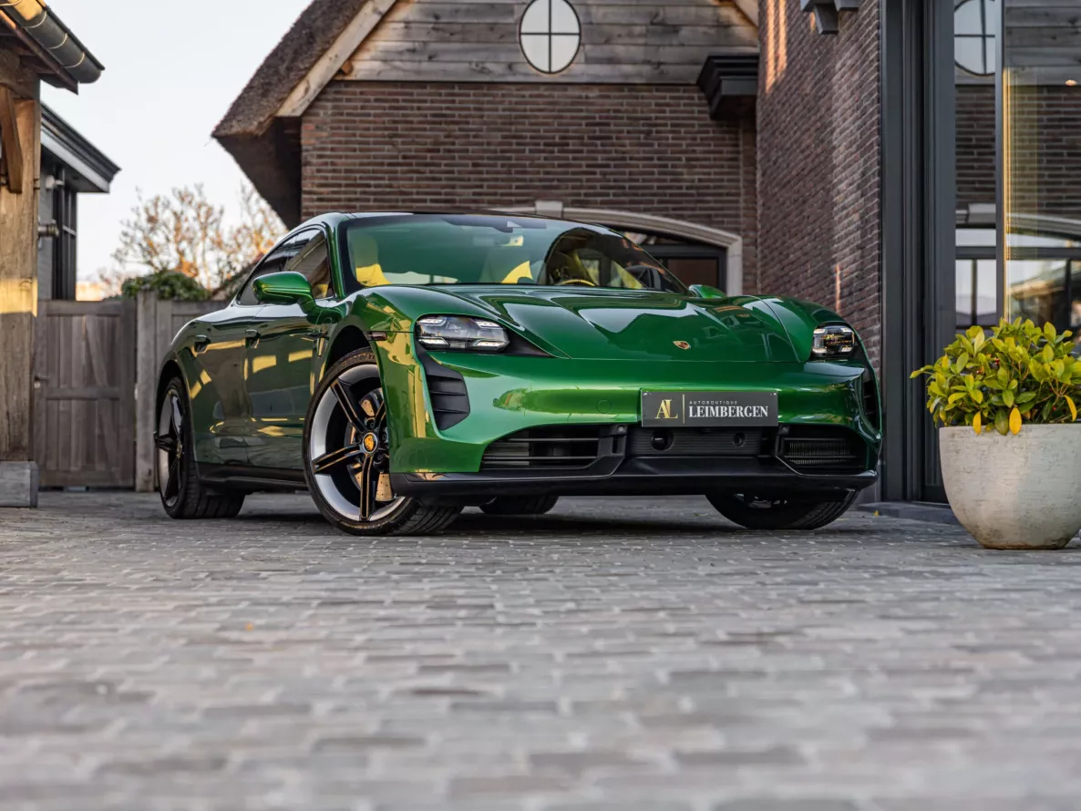 Exterior Porsche Taycan Turbo S